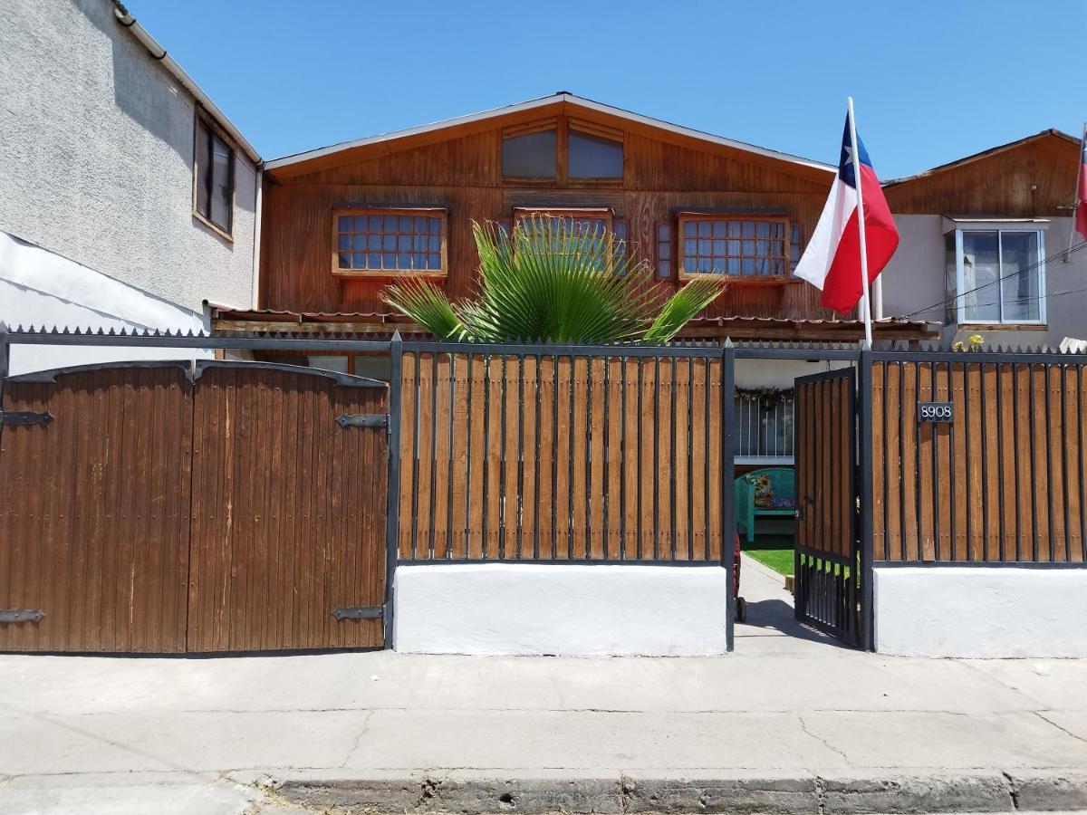 Hostal Sol Y Luna Santiago Exterior photo